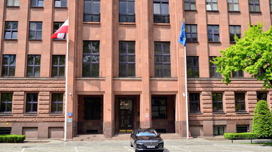 Польща викликала дипломата РФ через удар "Шахедів" по польській фабриці у Вінниці