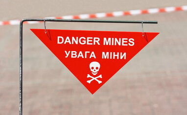 Троє волонтерів підірвалися на російській міні на Херсонщині