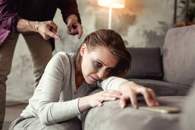 Чому жінки закохуються в токсичних чоловіків: пояснення психолога