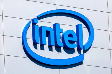 США придбали 10% акцій Intel