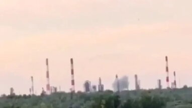 Удари по нафтопереробному заводу та морському порту в РФ – Генштаб