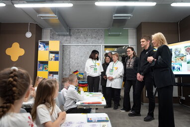 В Україні зростає кількість дітей, які навчаються очно — Свириденко