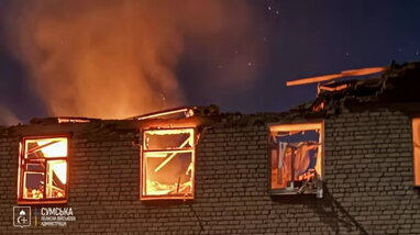 Російські дрони атакували навчальний заклад у Сумах: є руйнування