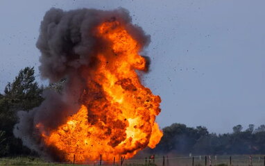 Двоє цивільних постраждали від авіаудару на Сумщині