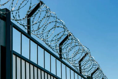 Підробила документи та продала квартиру свекрухи на Рівненщині
