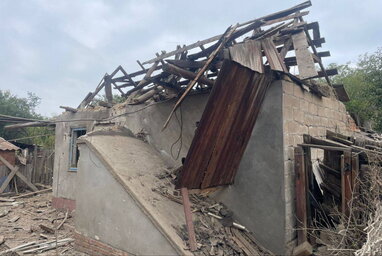 Російські війська обстріляли Нікопольський район: пошкоджено ЛЕП, будинки та автівка