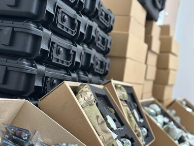 Допомога на понад 1 мільйон гривень: прикордонники 7-го Карпатського загону отримали сіткомети, дрон та модулі відеообміну