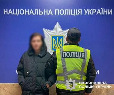 У Києві жінка викинула собаку подруги з вікна п’ятого поверху: їй оголосили підозру