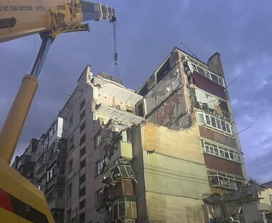 У Хмельницькому під завалами будинку після вибуху газу знайшли тіла двох людей