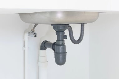 Як усунути жир у трубах раковини: прості та ефективні методи