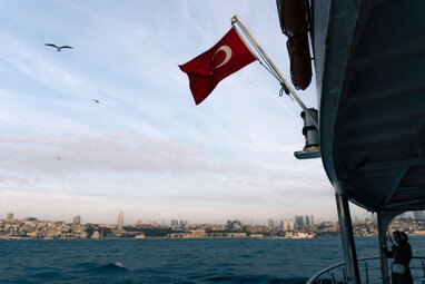 Туреччина занепокоєна ударами на два танкери тіньового флоту РФ у Чорному морі