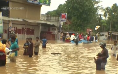 Кількість жертв повеней у Шрі-Ланці зросла до 132 осіб