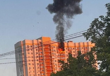 Дрони атакували російський Енгельс: на військовому аеродромі спалахнула пожежа