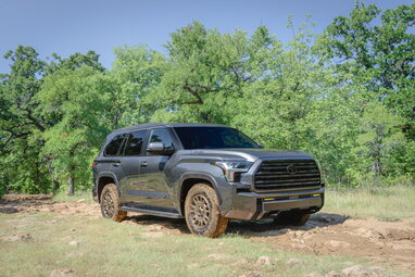 Toyota Sequoia 2027: найбільший позашляховик отримав версію Trailhunter для бездоріжжя із системою Multi-Terrain Select