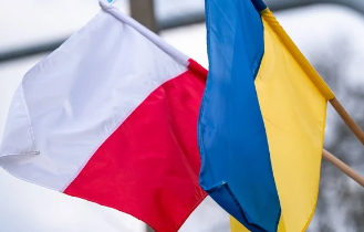 Польща назвала популізмом заяви опозиції щодо депортації українців