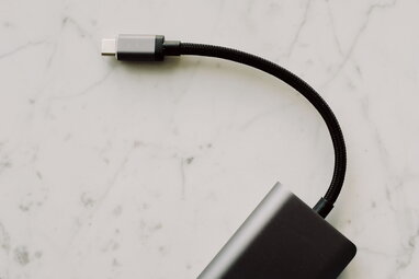 Кабель USB-C працює по-різному після перевертання: у чому причина