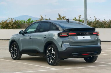 Citroën C4 2026: огляд стильного автомобіля для міста та подорожей