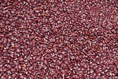 Дієтологи назвали продукти, які спричиняють газоутворення, та пояснили, як полегшити їхнє перетравлення