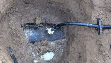 На Львівщині шланг від незаконної врізки в нафтопровід вів до приватної ділянки