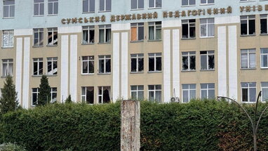 У Сумах російська атака пошкодила педуніверситет і гуртожиток: вибило 220 вікон
