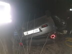 На Львівщині автомобіль перекинувся з мосту (фото)