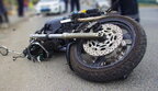 На Яворівщині 18-річний мотоцикліст збив молоду дівчину