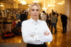 Депутатка від "Слуги народу" прийшла до Верховної Ради із сумкою Dior за 62 тисячі (відео)
