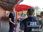У Львові поліція викрала шахраїв, які видавали фальшиві довідки про відсутність COVID-19