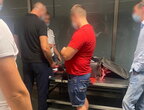 Контрабанда на мільйон: в аеропорту "Бориспіль" вилучили партію iPhone на мільйон гривень (відео)