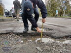 У Львові стартувало осіннє обстеження доріг: чи готові дороги в області до зими (відео)