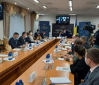 "Перешкоди для купівлі зброї немає" - в Україні провели круглий стіл про врегулювання обігу зброї