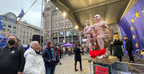 З ляльками "Путіна" та "Лукашенка" : у Празі відбувся протест проти сучасних диктаторів (фото, відео)