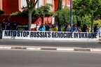 "НАТО, зупини російський геноцид в Україні": під час акції в Мадриді членів Альянсу закликали надати зброю Україні