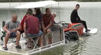 Мешканець Черкащини створив унікальний плавучий трактор (відео)