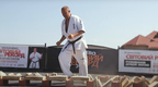 Присвятив його ЗСУ: український каратист встановив світовий рекорд (відео)