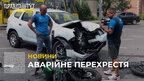 ДТП у Львові: на перехресті із непрацюючим світлофором зіткнулися кросовер та мотоцикл (відео)