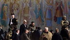 Байден у Києві: прогулюються із Зеленським Софійською площею (відео)