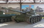 Війська рф розгортають в Україні застарілі танки T-62 та БТР - британська розвідка