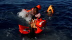 В Ла-Манші перекинувся човен з мігрантами: 6 загинуло