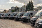 ЮНІСЕФ передав неонатальні «швидкі» для 20 українських медзакладів