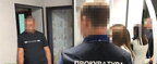 Катували наркозалежних та вибивали з них гроші – на Харківщині судитимуть правоохоронців