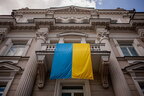 У Вільнюсі п'яні осквернили прапор України