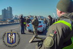 У Києві розгорнули блокпости та перевіряють транспорт