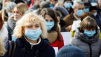 Зростання захворюваності: мешканців Києва закликали вдягати маски в місцях скупчення людей