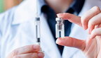 ВООЗ фіксує неймовірно низький рівень вакцинації від COVID та грипу