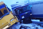 На Чернігівщині шкільний автобус потрапив у ДТП: є постраждалі