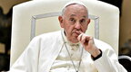 Папа Римський знову закликає до мирних переговорів