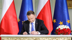 Польща призупинила застосування Договору про звичайні збройні сили в Європі