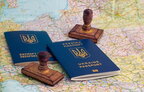 Уряд ухвалив зміни щодо оформлення закордонних паспортів для дітей-сиріт за межами України