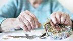 Понад 60% пенсіонерів в Україні отримують до 5 тисяч гривень на місяць